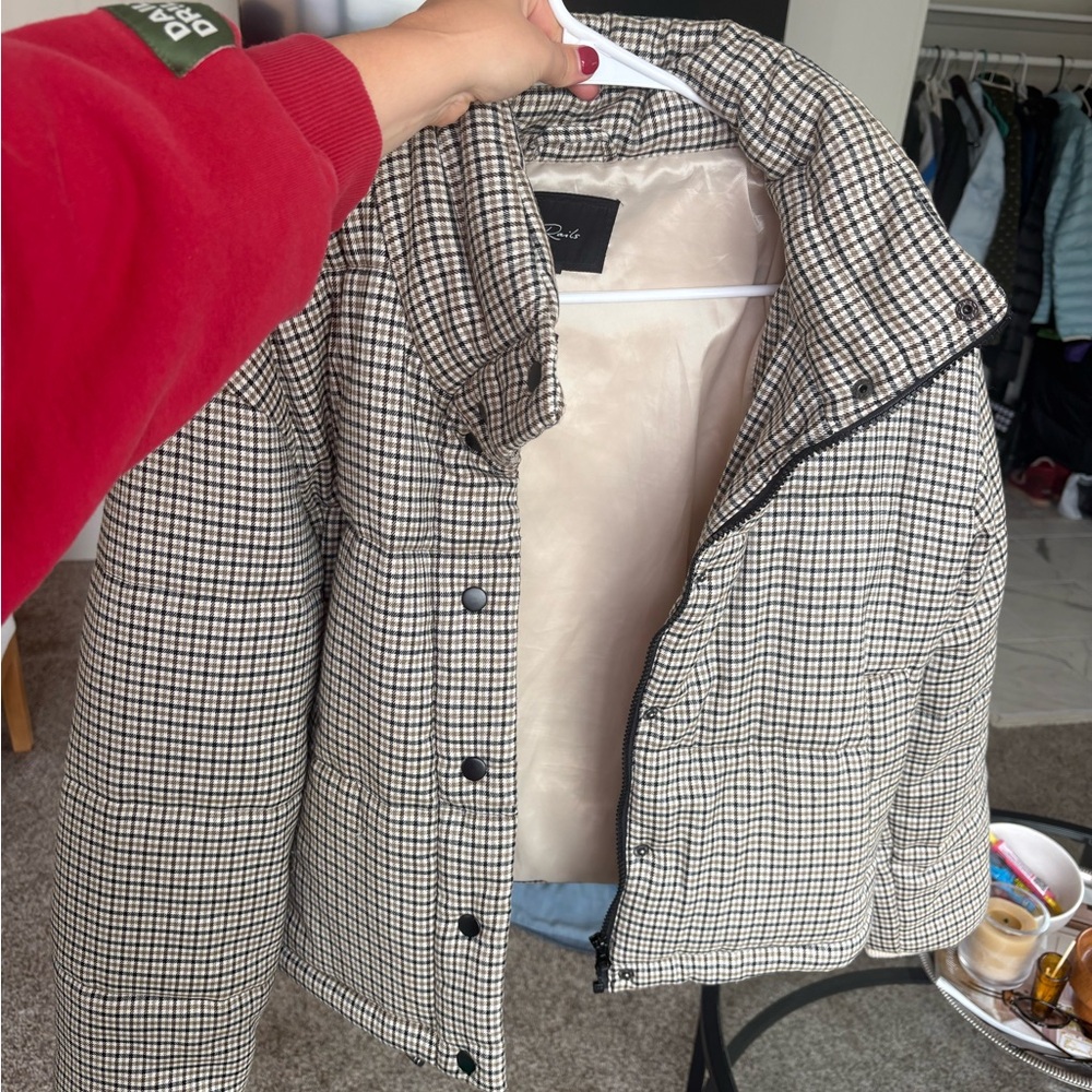 Rails Ezra Plaid Cropped Puffer Jacket - Taupe/Black - Picture 4 of 4